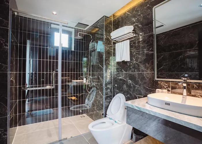 H T C Hotel