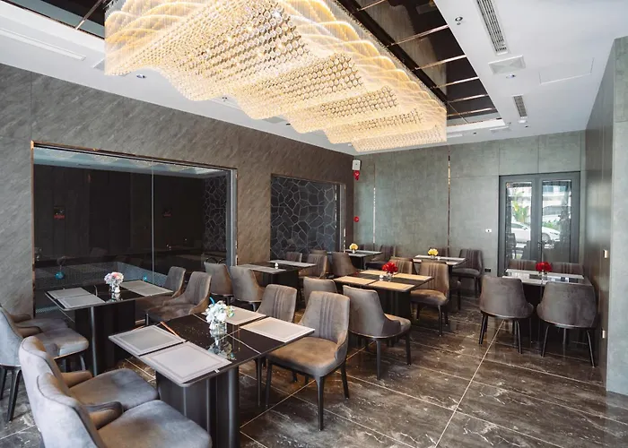 H T C Hotel Hạ Long