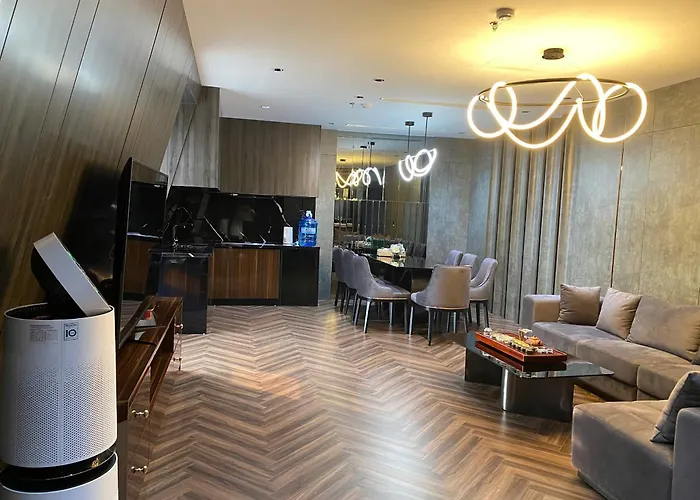 H T C Hotel